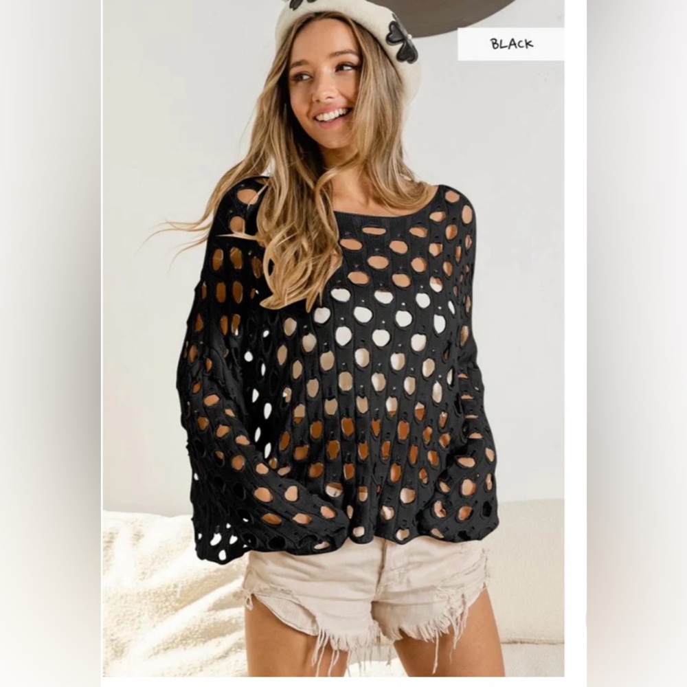 Super cute Bibi Sz L Perforated sweater